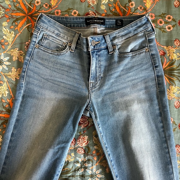 Lucky Brand Jeans - Picture 8 of 9